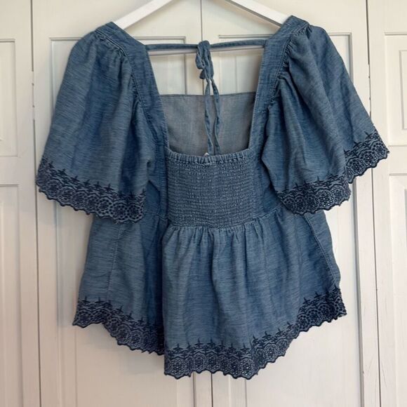 Old navy denim embroidered eyelet ruffle sleeve top m - Picture 5 of 10